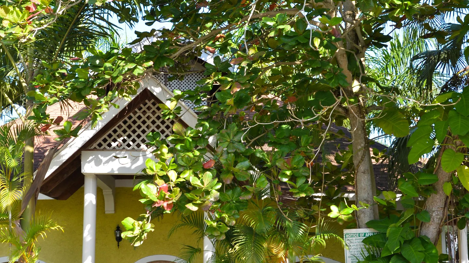 Merrils Beach Resort II Negril Hotel